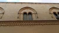 Normannische Fassade