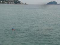 Das Ligurische Meer hat noch 24°C   -   da badet es sich wahrlich gut.