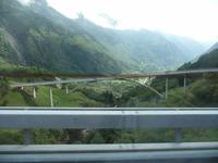 Kühn angelegte Brücken durch die Seealpen hindurch...