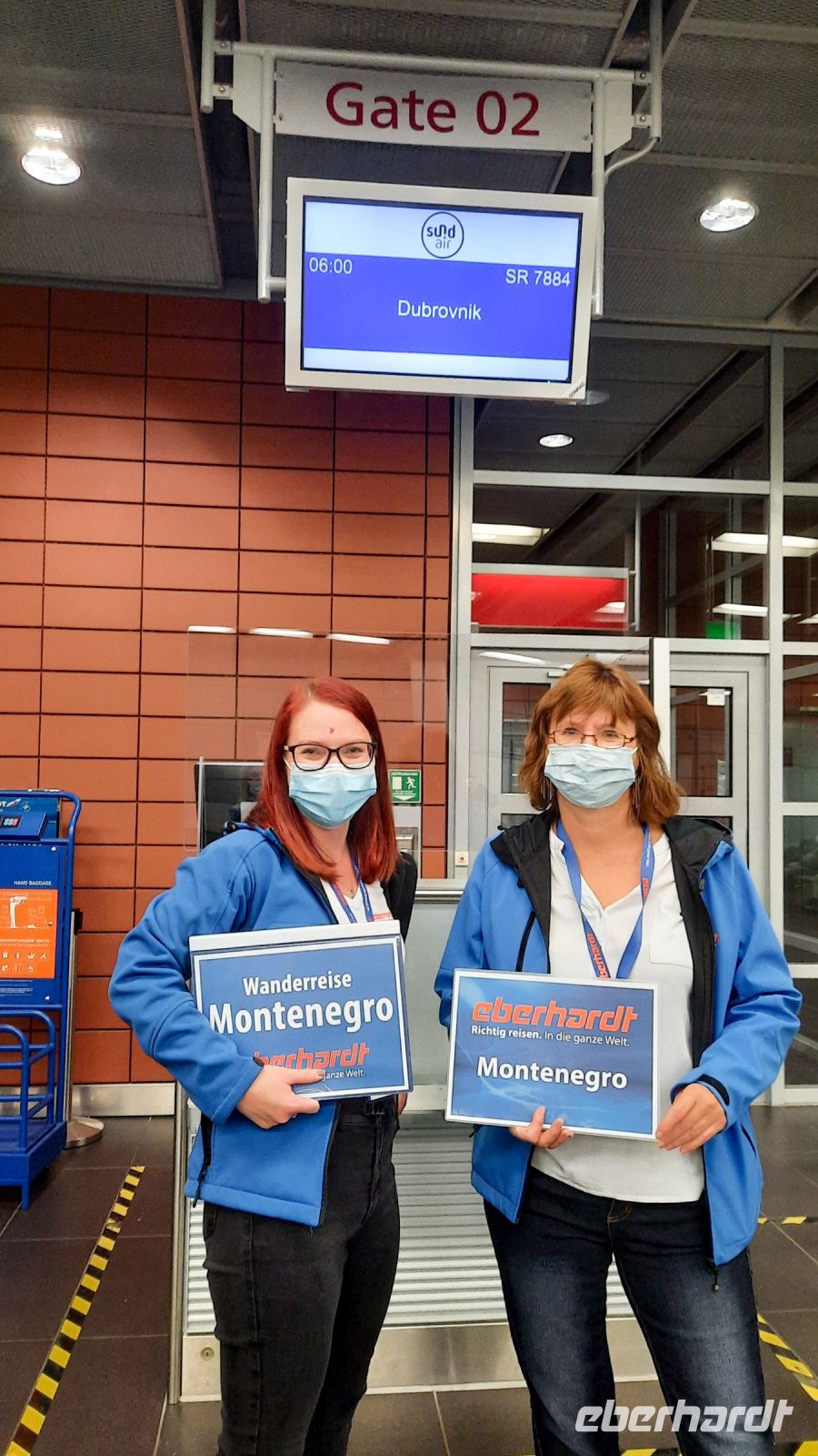 001 - RBG Heike Meinhold und Vivien Fiedler am Flughafen Dresden