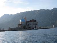 Die insel Maria am Felsen