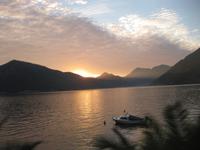 Sonnenuntergang an der Bucht von Kotor