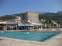 Pool am Strand vom Hotel Palmon Bay & Spa 