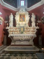 Altar der Kirche Maria am Felsen