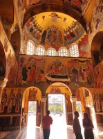 Innenansicht der „Kathedrale der Auferstehung Christi“ in Podgorica 