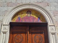 Ikonen auch am Portal