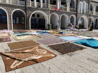 Decken lüften im Kloster Ostrog
