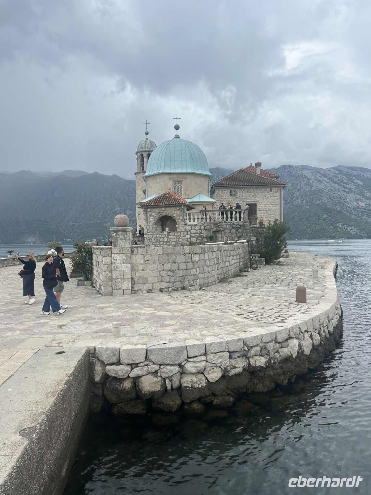 Die Kirche „Unsere liebe Frau vom Felsen“