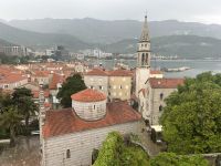 Die mittelalterliche Stadt von der Befestigungsmauer aus gesehen 