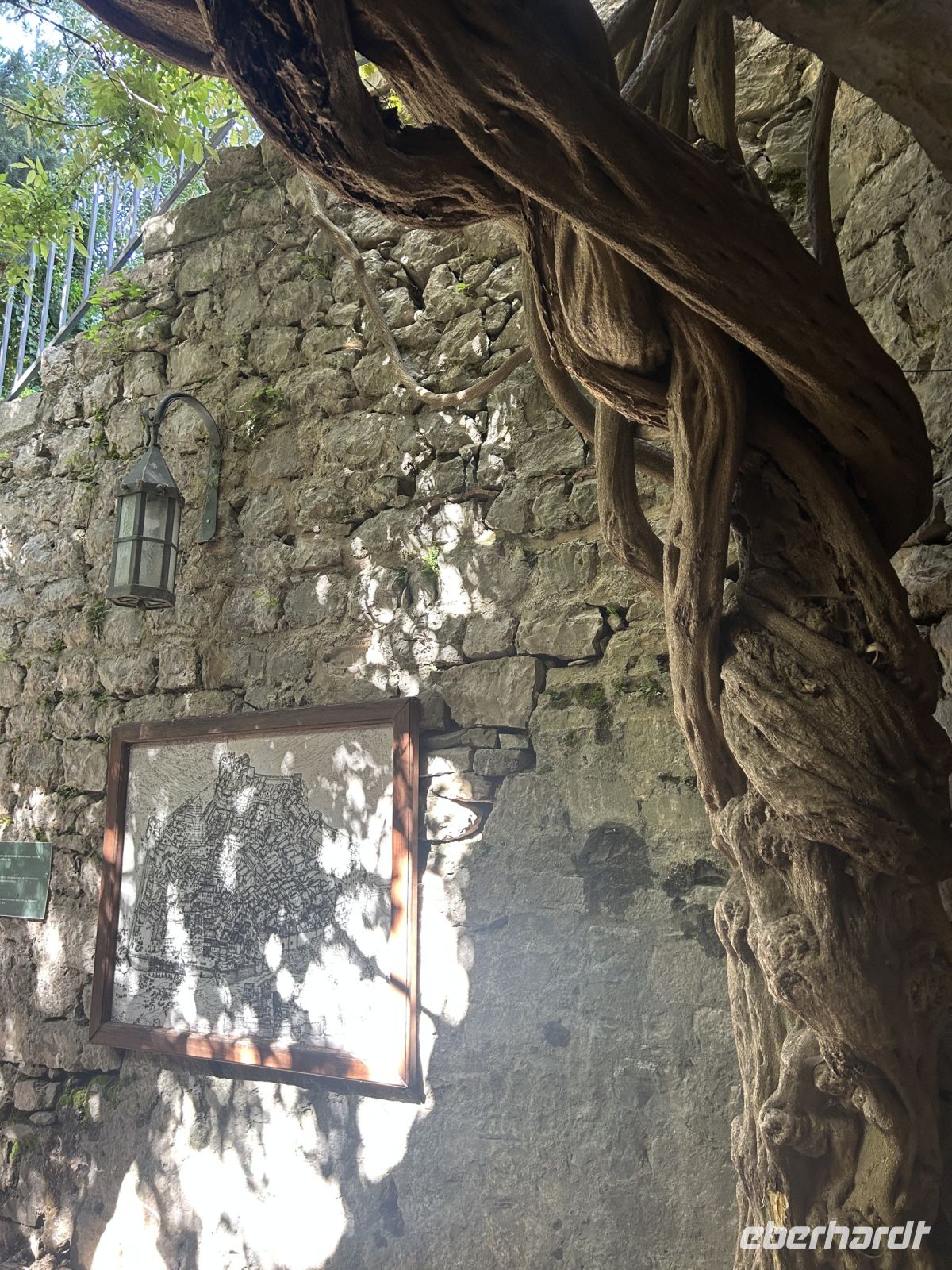 Eingang in die Burganlage 