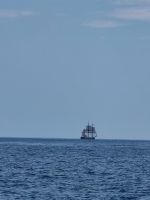 nicht der Piratenschiff sondern ein Segler auf den Welttour &ndash; &copy; Marta Rass (Eberhardt TRAVEL)