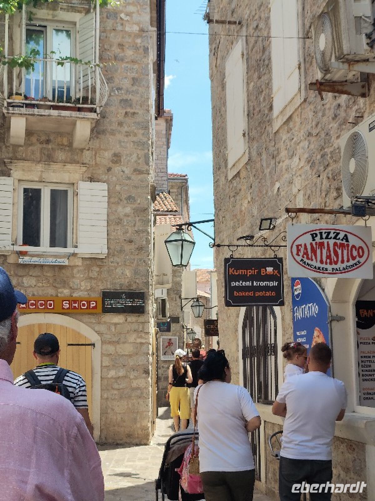die Straßen von Altstadt Budva &ndash; &copy;  (Eberhardt TRAVEL)