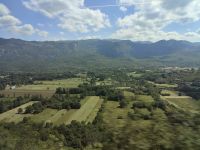Auf dem Weg durch Zeta Fluß Tal Richung Ostrog &ndash; &copy; Marta Rass (Eberhardt TRAVEL)