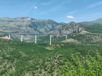 Die Brücke von neuer Autobahn  &ndash; &copy; Marta Rass (Eberhardt TRAVEL)