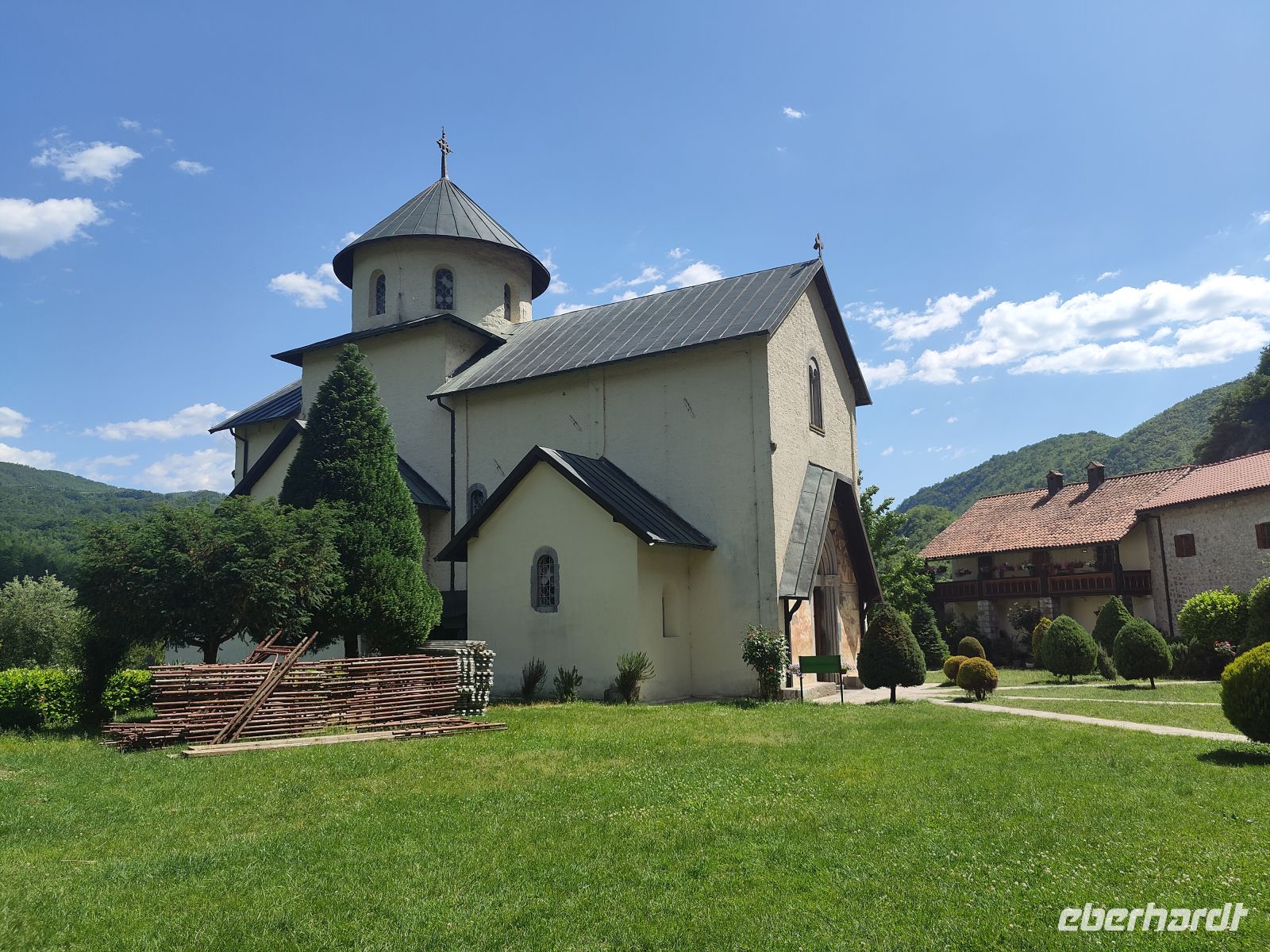 Kloster Moraca &ndash; &copy;  (Eberhardt TRAVEL)