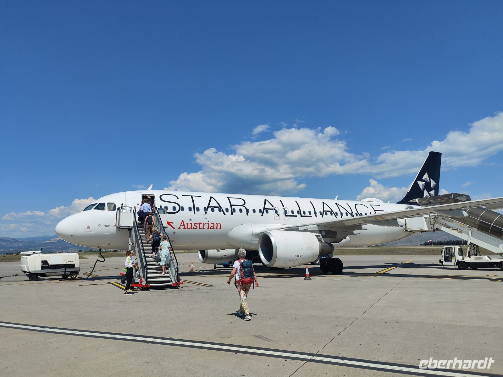 Adio Podgorica &ndash; &copy;  (Eberhardt TRAVEL)