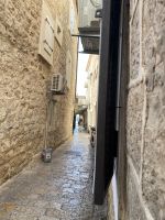 Die engen Gassen der Altstadt von Budva