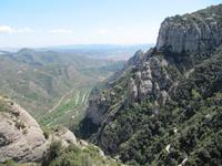 Blick von der Klosteranlage aus 721 Metern Höhe ...