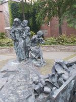 DSCN9170.JPG  Denkmal Jüdin Edith Stein