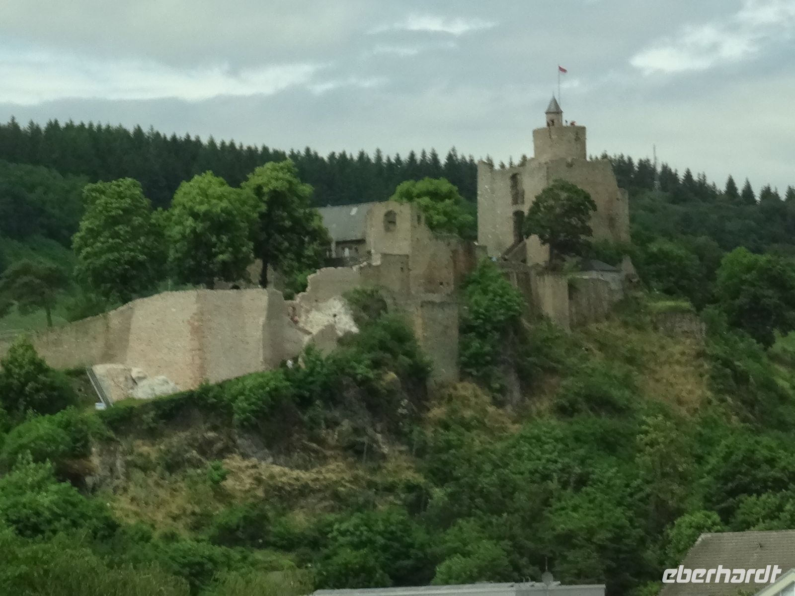 Saarburg mit seiner Burg &ndash; &copy;  (Eberhardt TRAVEL)