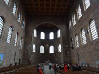 Trier: im Inneren der Bassilika &ndash; &copy; Hans-Joachim Trutz (Eberhardt TRAVEL)