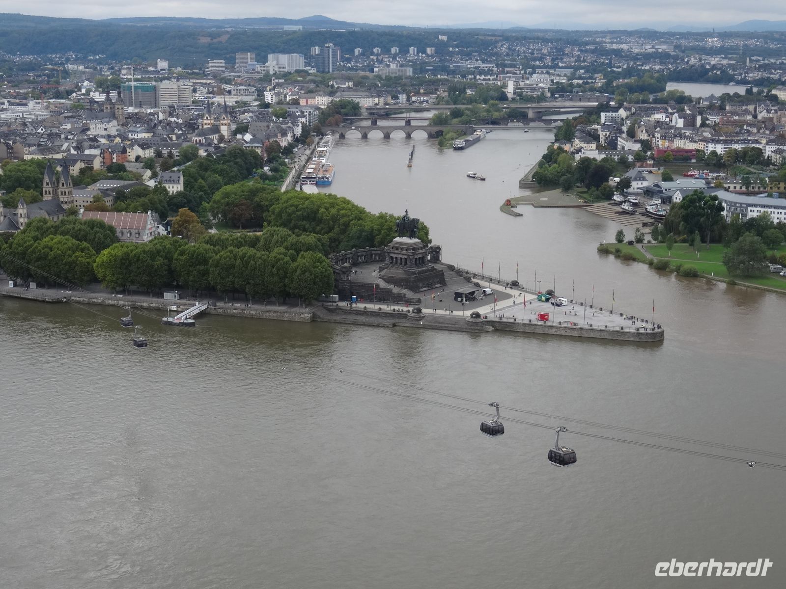 Koblenz: Blick von der Festung Ehrenbreitstein auf das Deutsche Eck &ndash; &copy;  (Eberhardt TRAVEL)