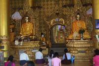 in der Shwedagon-Pagode &ndash; &copy; Simone Voigt (Eberhardt TRAVEL)