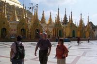 in der Shwedagon-Pagode &ndash; &copy; Simone Voigt (Eberhardt TRAVEL)