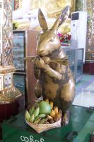 Hase in der Sun-U-Ponnya-Shin-Pagode &ndash; &copy; Simone Voigt (Eberhardt TRAVEL)