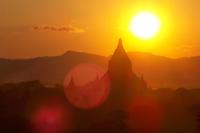 Sonnenuntergang in Bagan &ndash; &copy; Simone Voigt (Eberhardt TRAVEL)