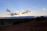 Sonnenuntergang auf dem Gelände der Anib Lodge