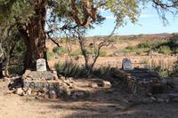 Alte Gräber in den Karasbergen