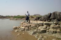 Fahrer James erfreut sich an der Schönheit seines Landes