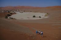 Namibia - Abstieg zur Lehmsenke