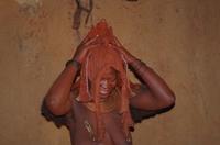 Namibia - Himbafrau mit Haube