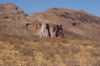 189-trockener Wasserfall in Namibia