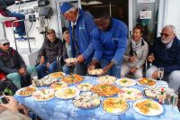 226- Mittagstisch an Bord