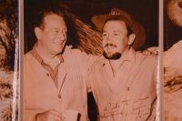 350-Gründer Jan Oelofs mit John Wayne Mount Etjo Safari Lodge