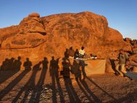 Sundowner in der Wüste Namib
