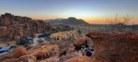 Erongo Mountains - Ai Aiba Lodge - vom Hausfelsen
