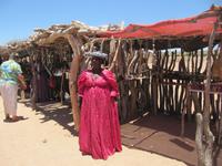 Straßenhändlerinnen - Hereros und Himbas