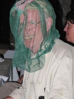 Etoscha-Park - Heini gut geschützt gegen Mücken