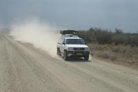 staubige Schotterpiste &ndash; &copy; Tom Finke (Eberhardt TRAVEL)