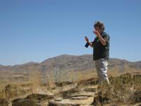 Khomashochland - Gisela auf dem Aussichtsplateau