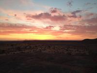 0227 Sundowner in der Canon Village Lodge