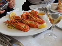 0327 Langusten-Essen