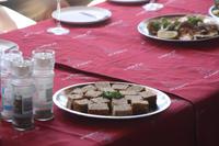 Essen während des Bootsausfluges