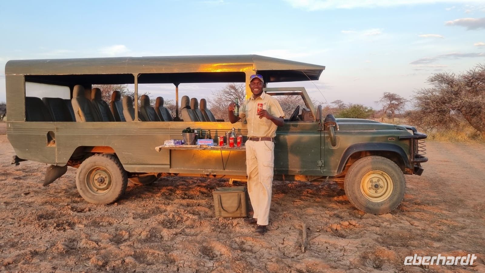 Mount Etjo Safari Lodge - Nature Drive - Sundownerbar