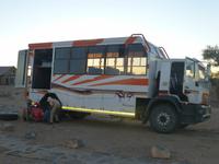 Radwechsel am Safari Truck