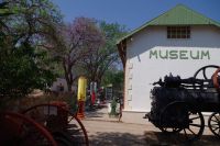 Tsumeb - Museum mit alter Lok
